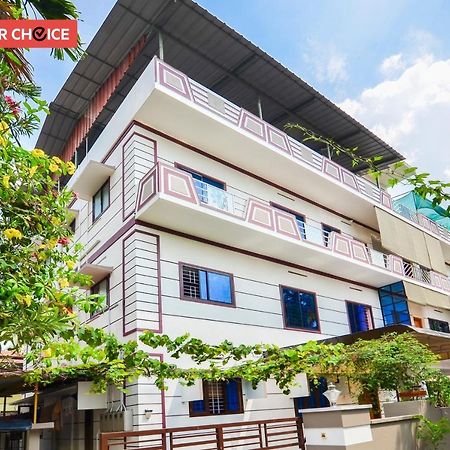 Oyo Home 81801 Akash Villa Trippapur エクステリア 写真