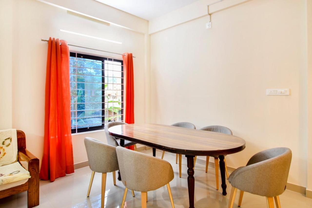Oyo Home 81801 Akash Villa Trippapur エクステリア 写真