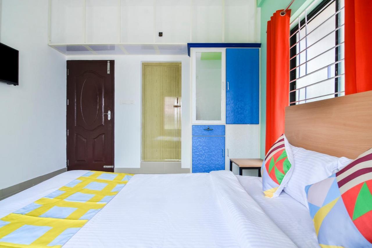 Oyo Home 81801 Akash Villa Trippapur エクステリア 写真
