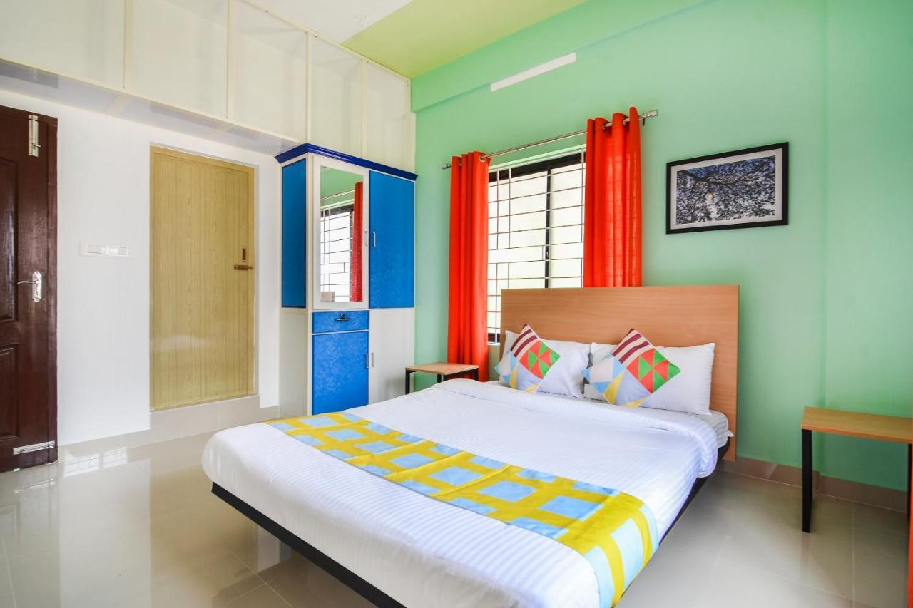 Oyo Home 81801 Akash Villa Trippapur エクステリア 写真