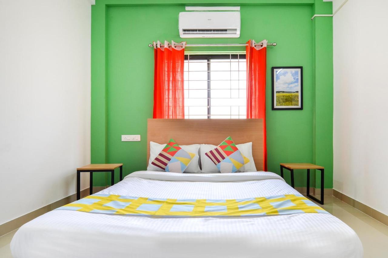 Oyo Home 81801 Akash Villa Trippapur エクステリア 写真
