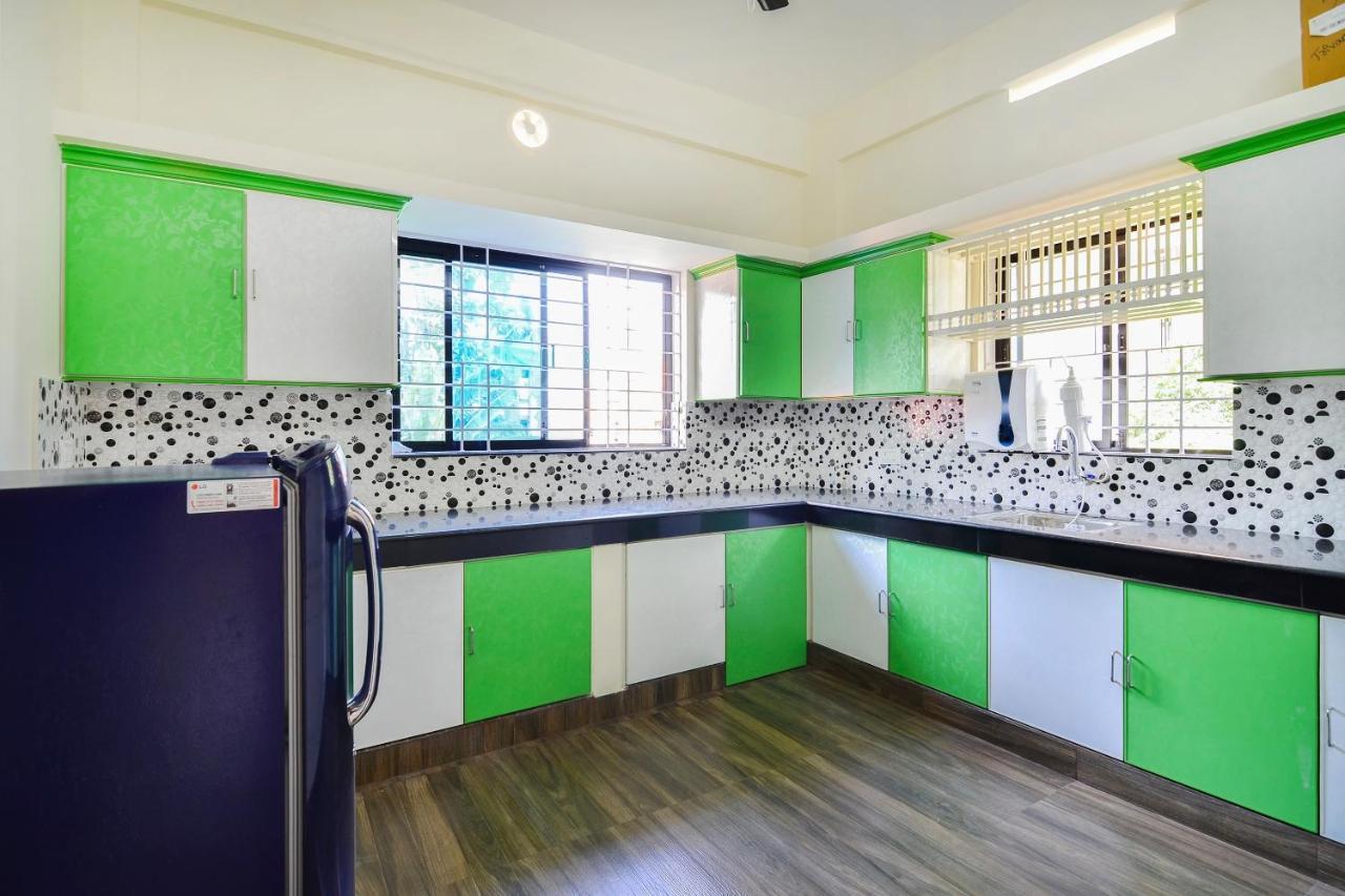 Oyo Home 81801 Akash Villa Trippapur エクステリア 写真