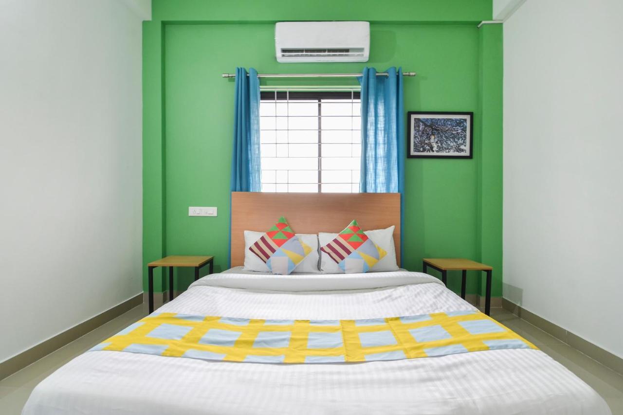 Oyo Home 81801 Akash Villa Trippapur エクステリア 写真