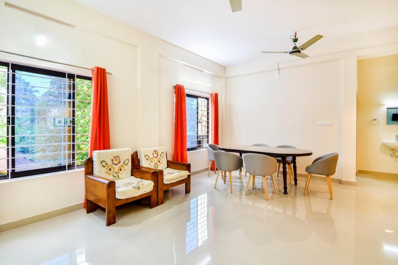 Oyo Home 81801 Akash Villa Trippapur エクステリア 写真